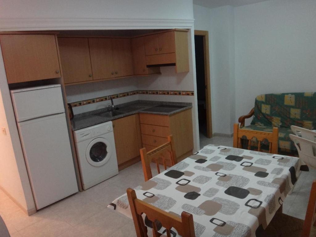 Apartamentos Parada オロペサ・デル・マール 部屋 写真
